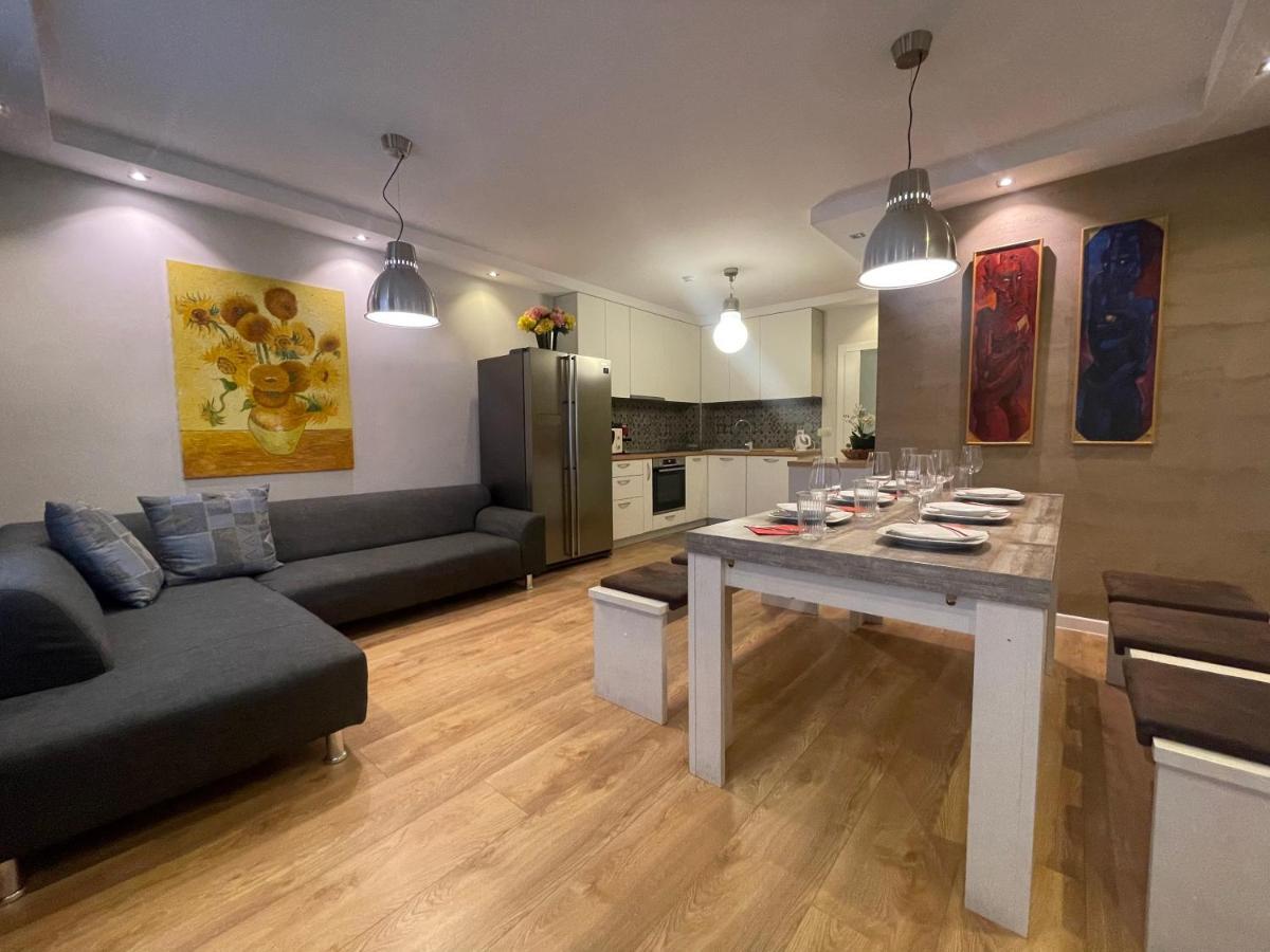 Luxury Apartments In Top City Center Varna 2 Eksteriør billede