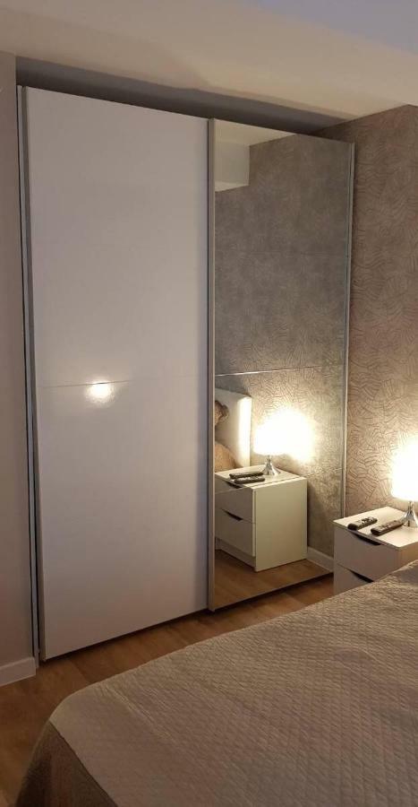 Luxury Apartments In Top City Center Varna 2 Eksteriør billede